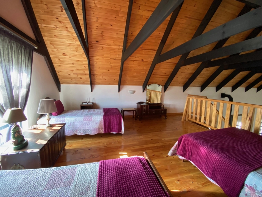 5 Bedroom Property for Sale in Hopefield Western Cape